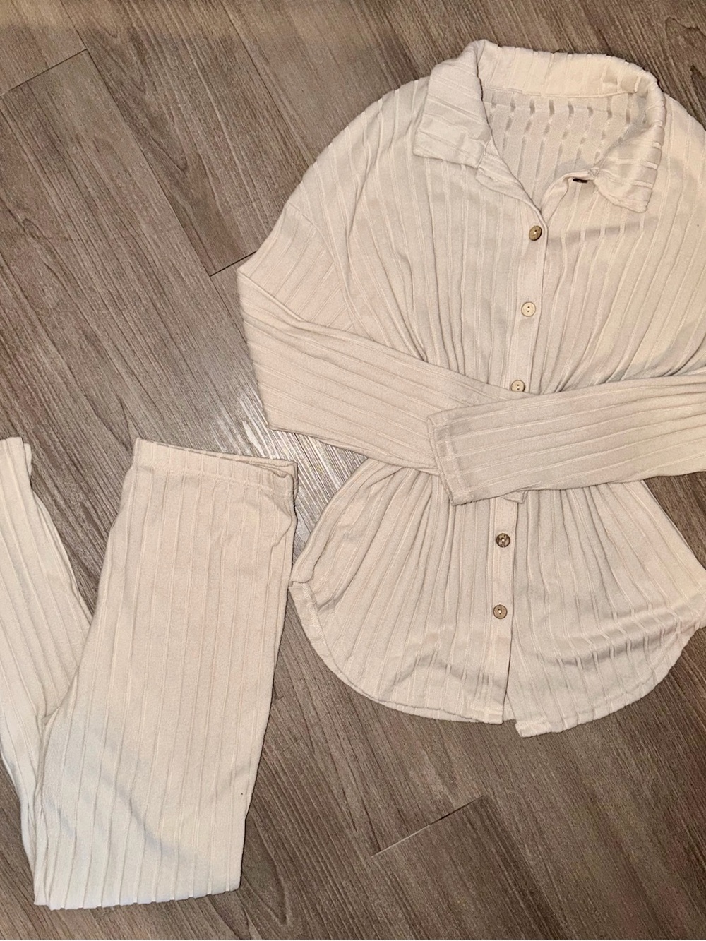 SHEIN Ribbed Lounge Set - Picture 2 of 3